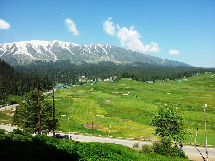 Full Guide to Gulmarg Tourist Places: Best Attractions in Jammu & Kashmir