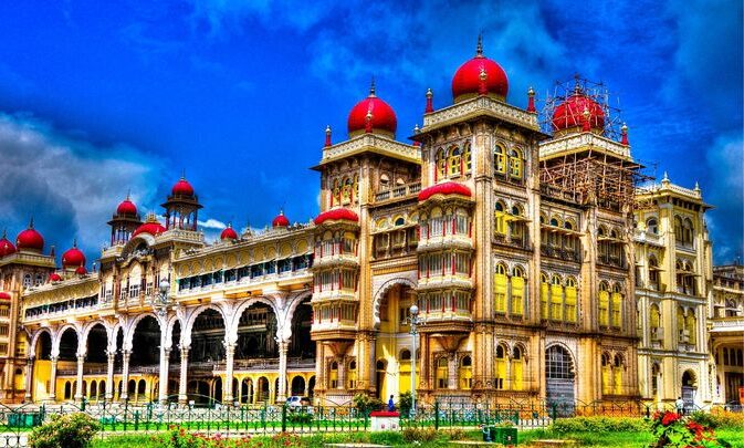 Karnataka Tourism Guide: Best Places to Visit, Things to Do & Travel Tips