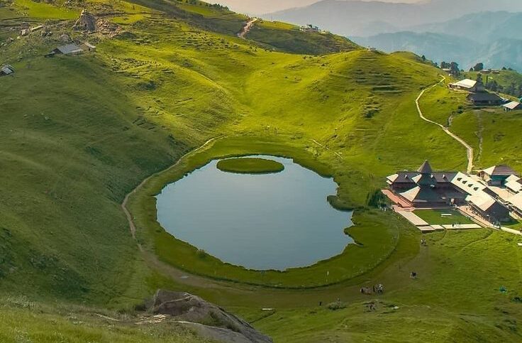 Prashar Lake Tourism Guide 2025 : How to Reach, Best Time, Trek & Travel Tips