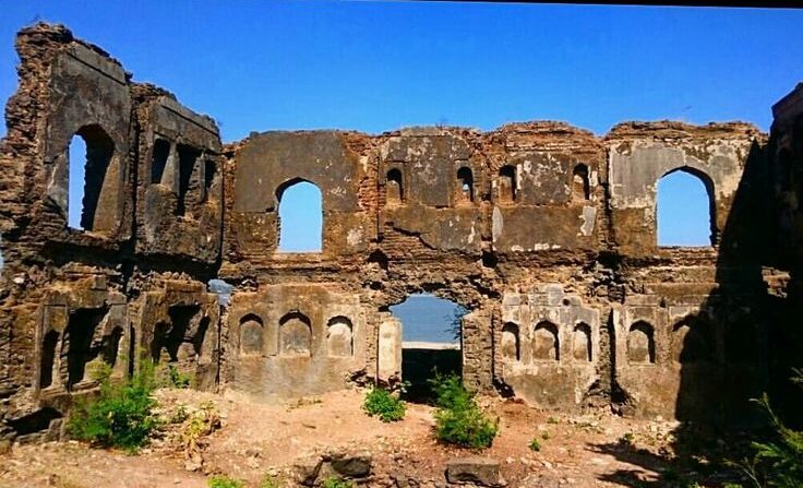 Explore Aam Khas Bagh Punjab: History, Architecture, Timings & Travel Tips 2025