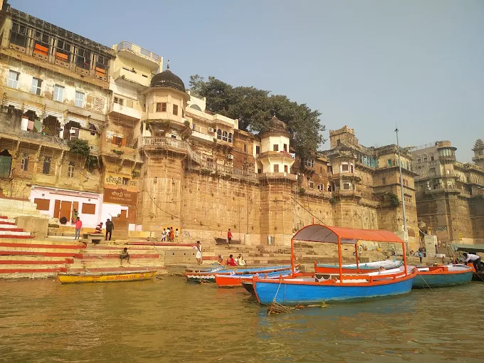 Assi Ghat Varanasi 2025: Complete Travel Guide to Temples, Aarti, Boat Rides & Nearby Attractions