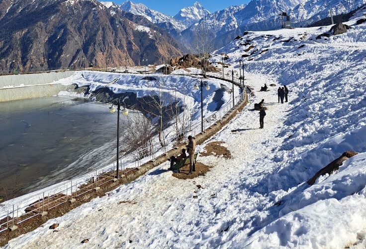 Top Joshimath Tourist Places to Visit in Uttarakhand (2025) – Complete Travel Guide with Best Time, Temples & Treks