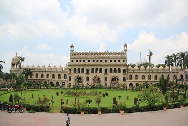 Lucknow Complete Travel Guide 2025: Historical Places, Top Attractions & Things to Do