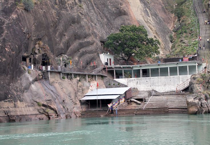 Top 10 Places to See in Pathankot – Nature, Heritage & Culture in One Trip