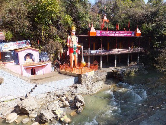 Tapkeshwar Mahadev Temple Dehradun 2025: Complete Travel Guide, History, Timings & Nearby Attractions