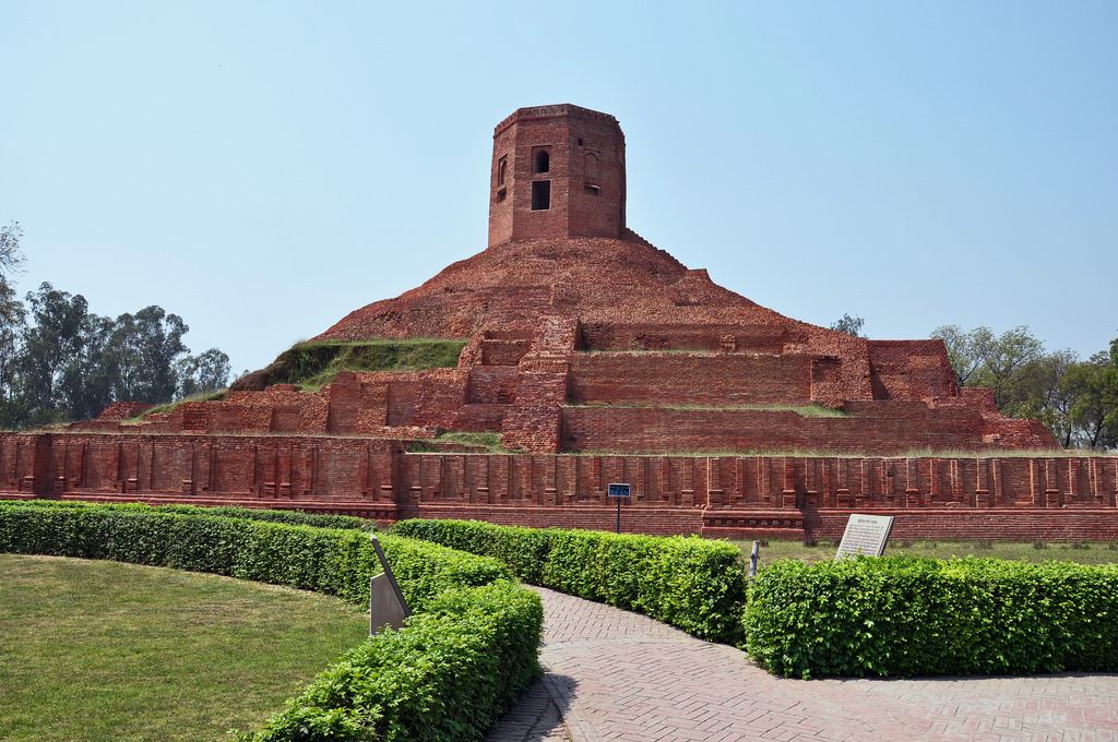 Chaukhandi Stupa Sarnath 2025: Complete History, Architecture, Timings & Travel Guide – Top Tourist Place in Uttar Pradesh