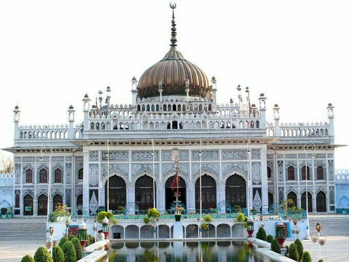 Chhota Imambara Lucknow 2025: Complete Travel Guide, History, Timings & Nearby Attractions