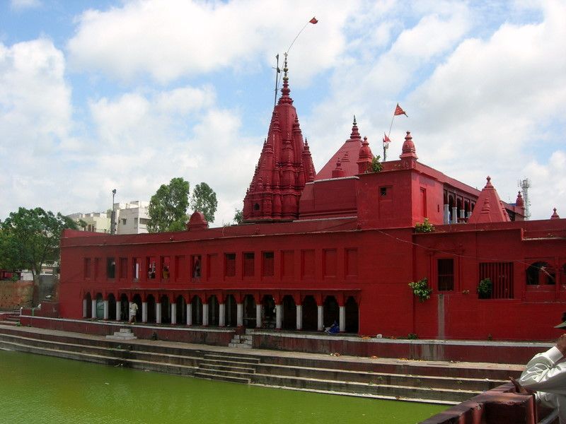Durga Mandir Varanasi 2025: Complete Guide to History, Timings, Location & Nearby Attractions