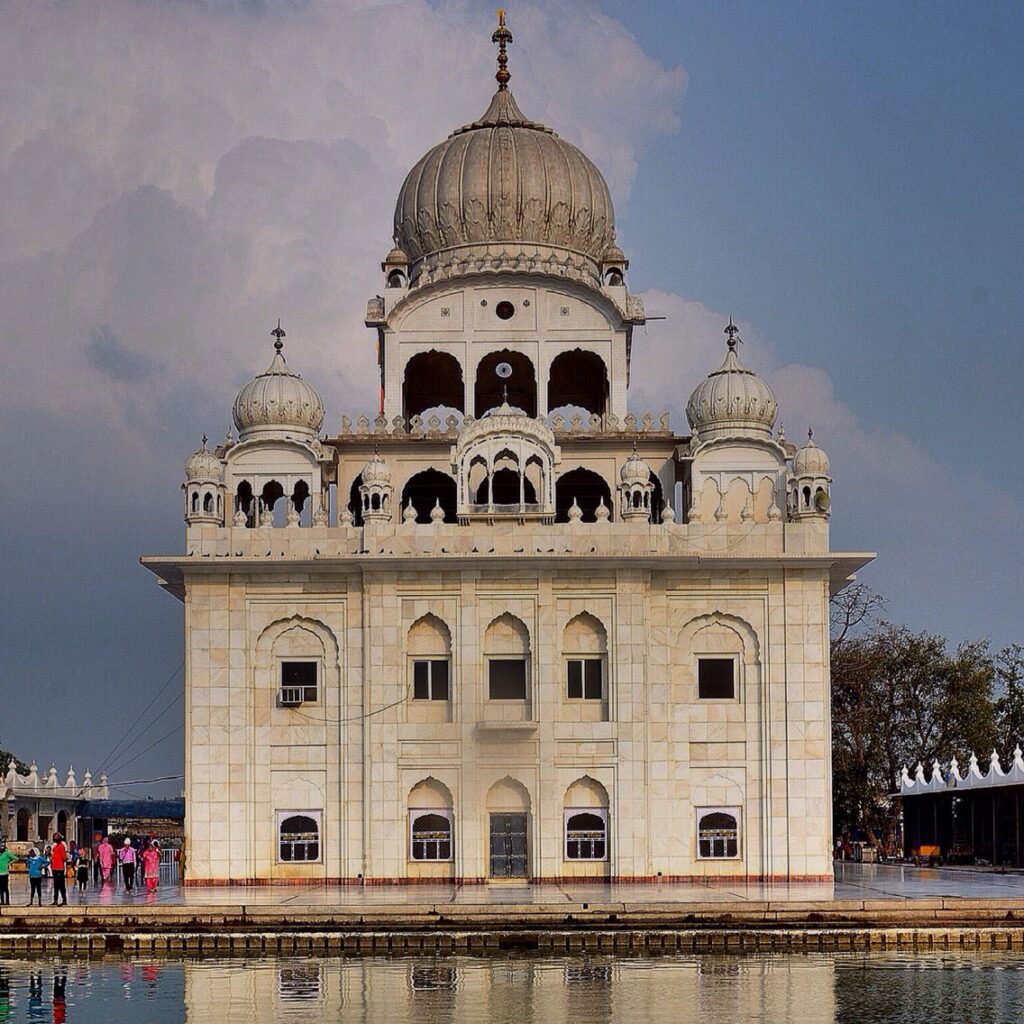 Gurudwara Shri Dukhniwaran Sahib Agra 2025: Complete Guide to Spiritual Tourism & Top Places to Visit in Uttar Pradesh
