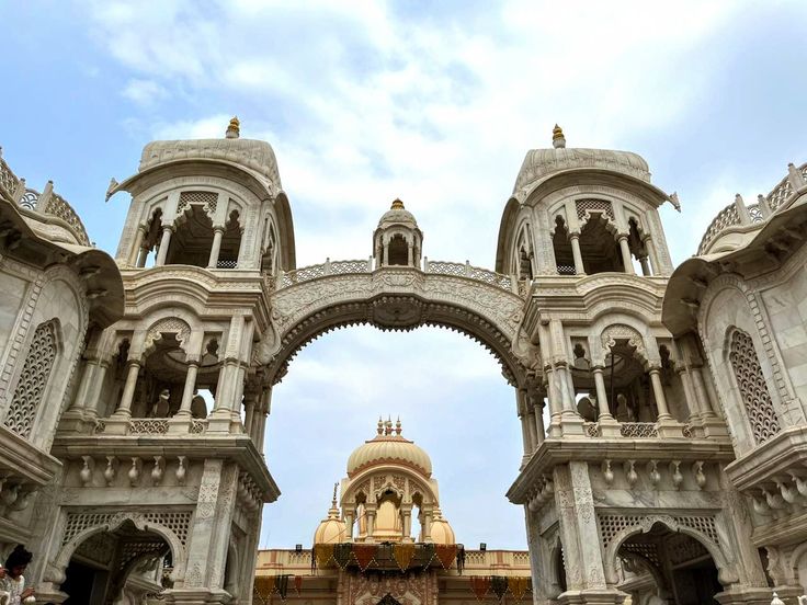 ISKCON Temple Vrindavan 2025: Complete Guide to Timings, Attractions & Nearby Tourist Places