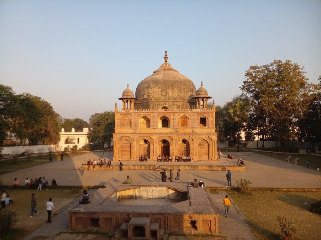 Khusro Bagh Prayagraj 2025: Complete Travel Guide, History, Timings, and Must-See Attractions